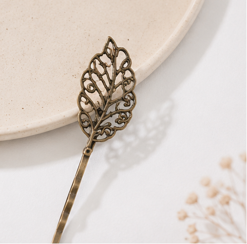 Vintage Style Leaf Hair Clip Set