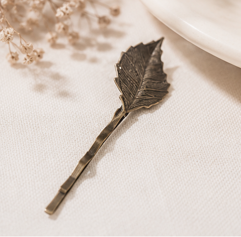 Vintage Style Leaf Hair Clip Set