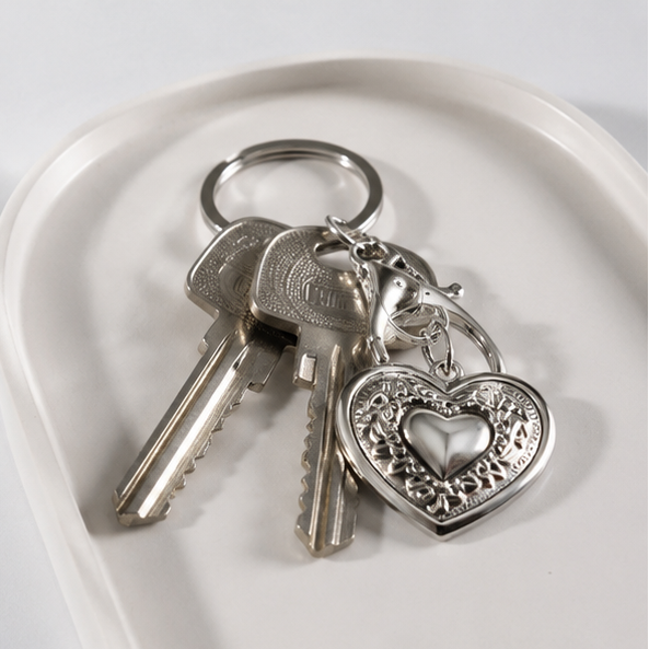 Vintage Heart Locket Keychain with Photo Frame