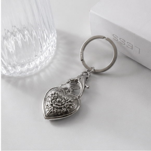 Vintage Heart Locket Keychain with Photo Frame