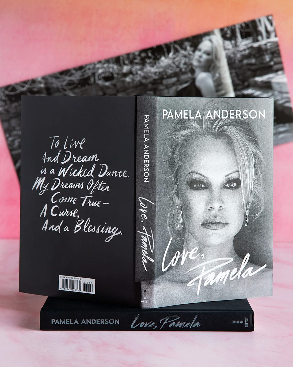 Love, Pamela: A Moving Celebrity Memoir about Reclaiming Your Narrative