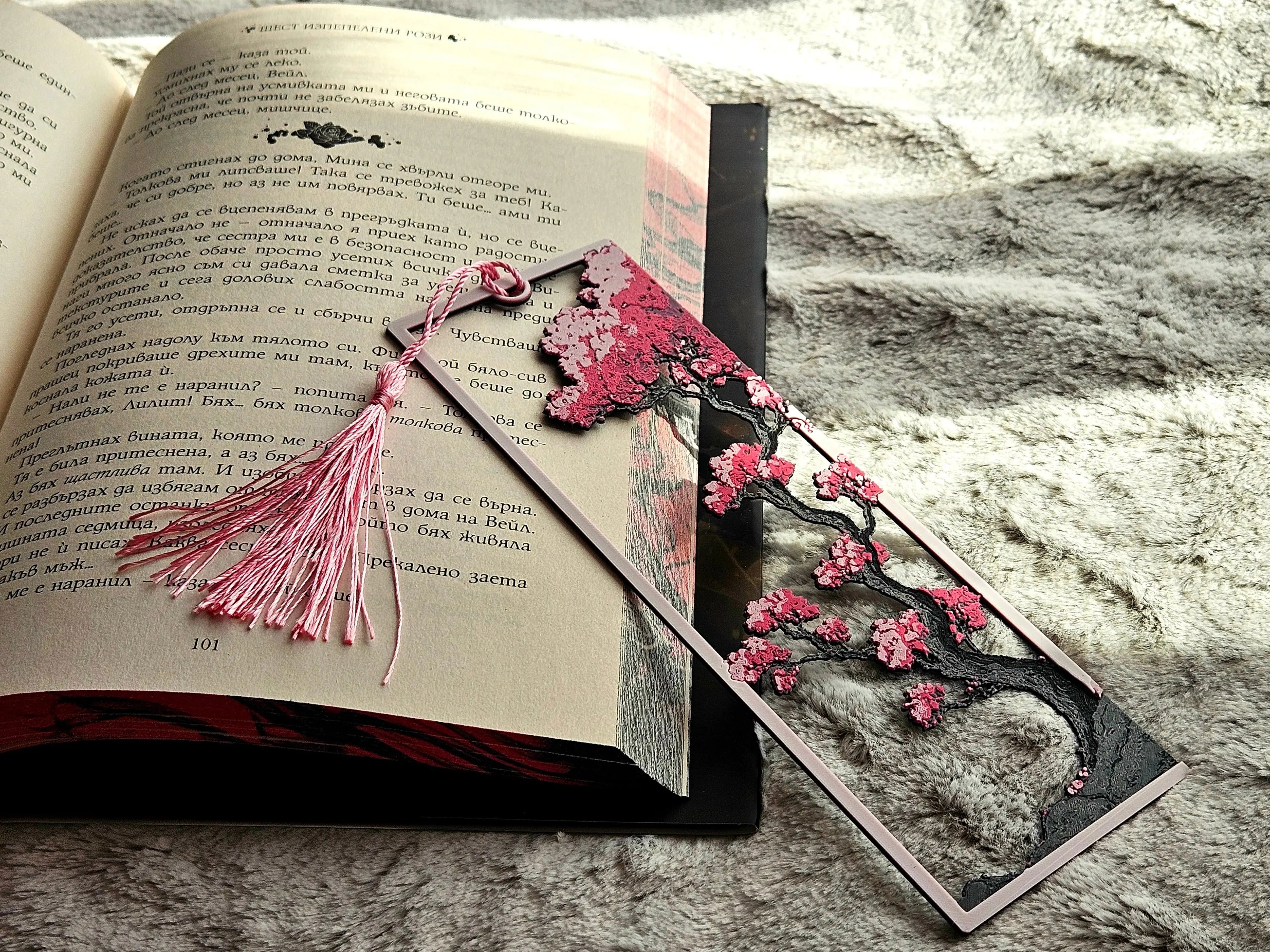 Sakura Framed Bookmark – Cherry Blossom Window Bookmark