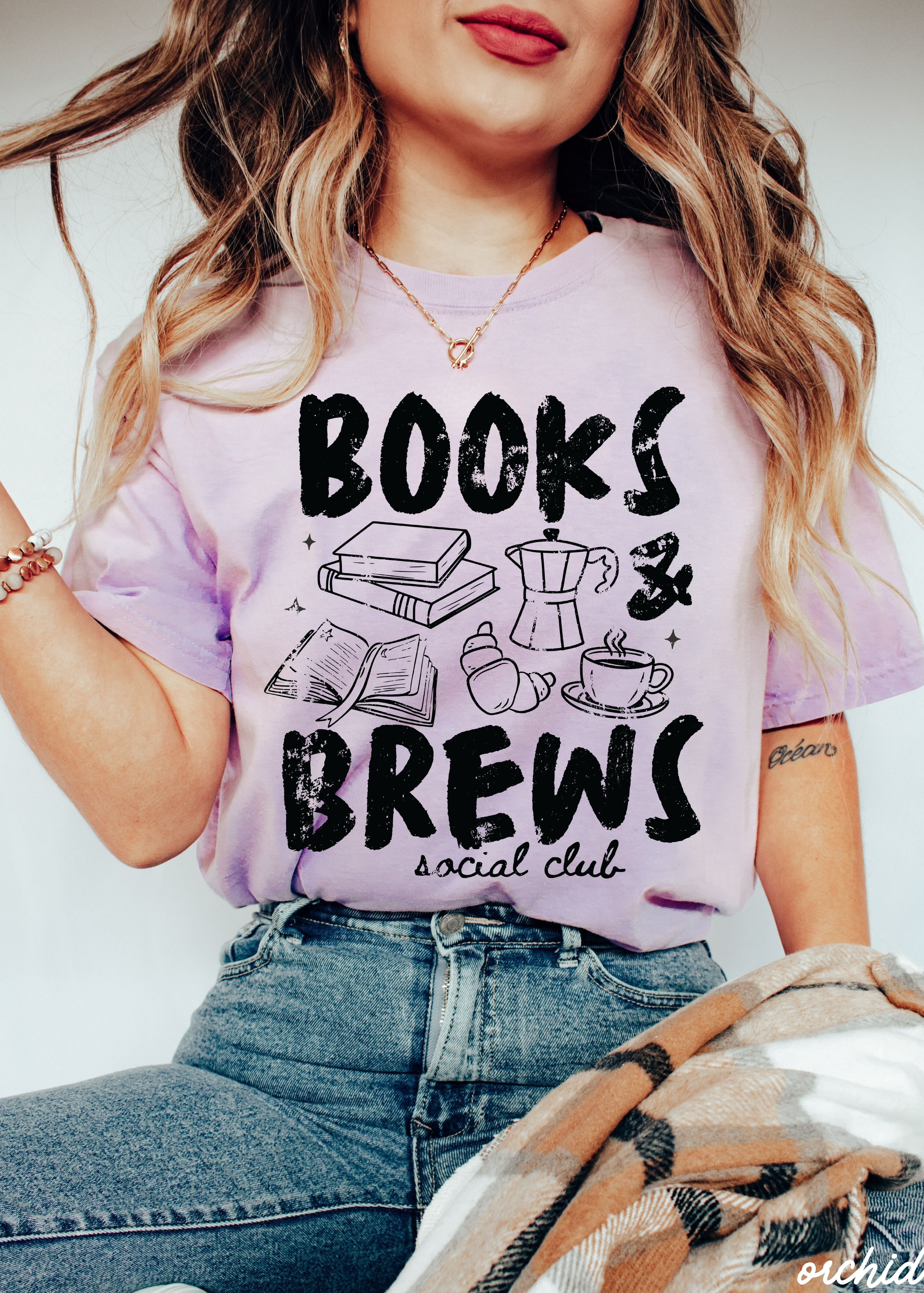 Books & Brews Tee *16 Colors (S-3X) COPY
