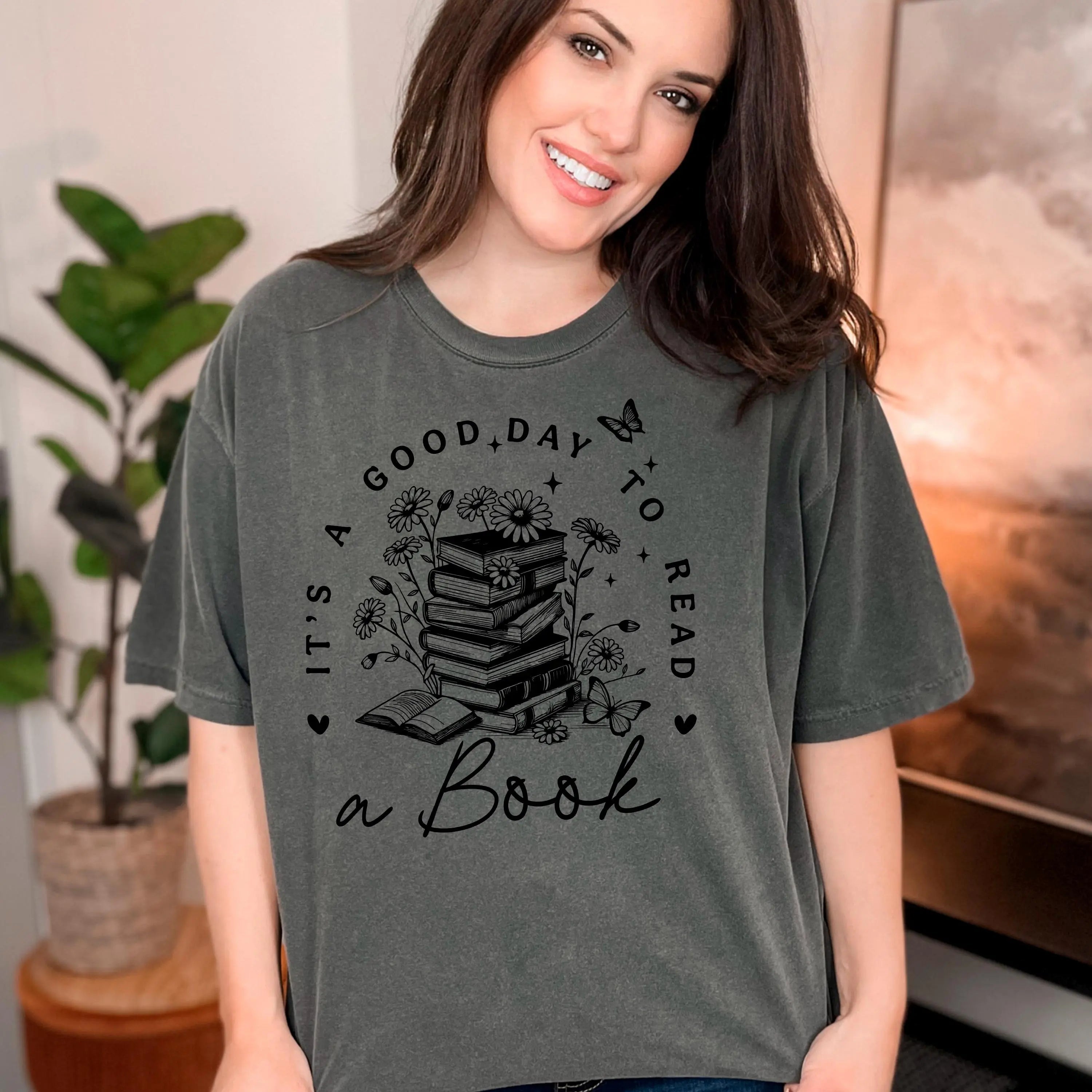 It’s A Good Day To Read A Book Shirt – Aesthetic Book Lover Tee – Cute Vintage Reader T Shirt For Women – Cozy Reading Graphic Tee