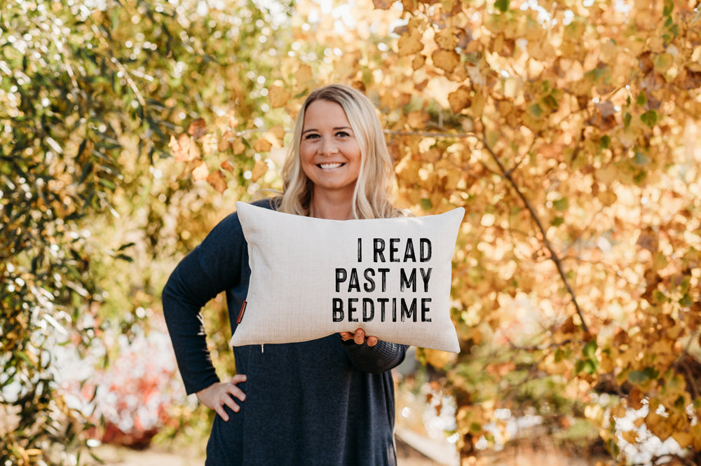 Book Pillow - I Read Past My Bedtime