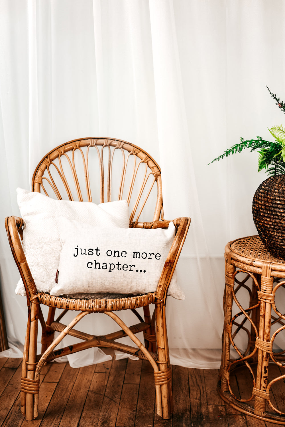 Book Pillow - Just One More Chapter